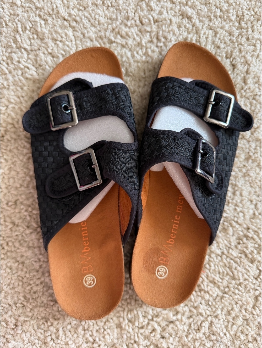 38/39 8/8.5 Bernie Mev sandals brand new